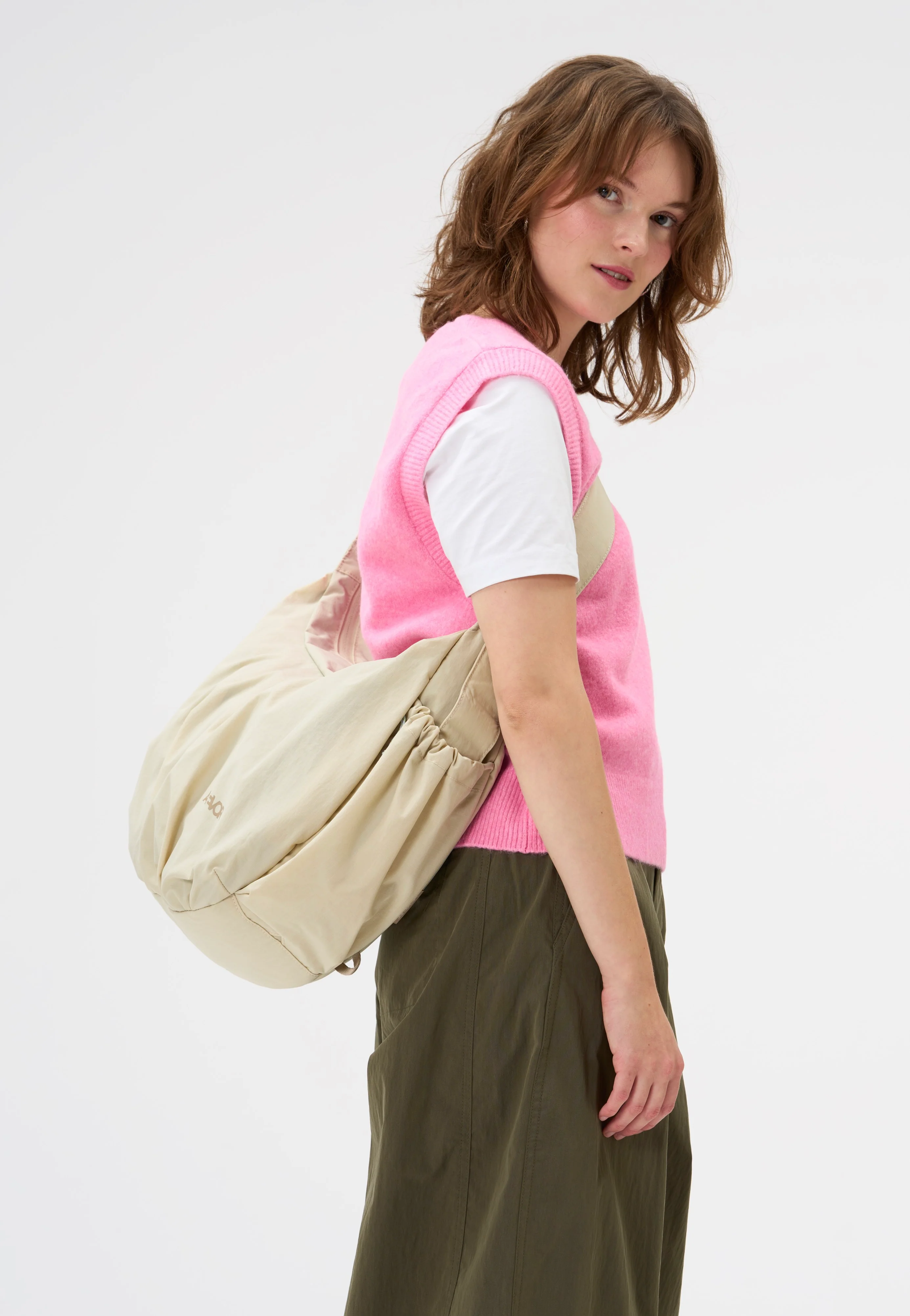 Slouchy Bag Off-White - Sling Bag - Image 7