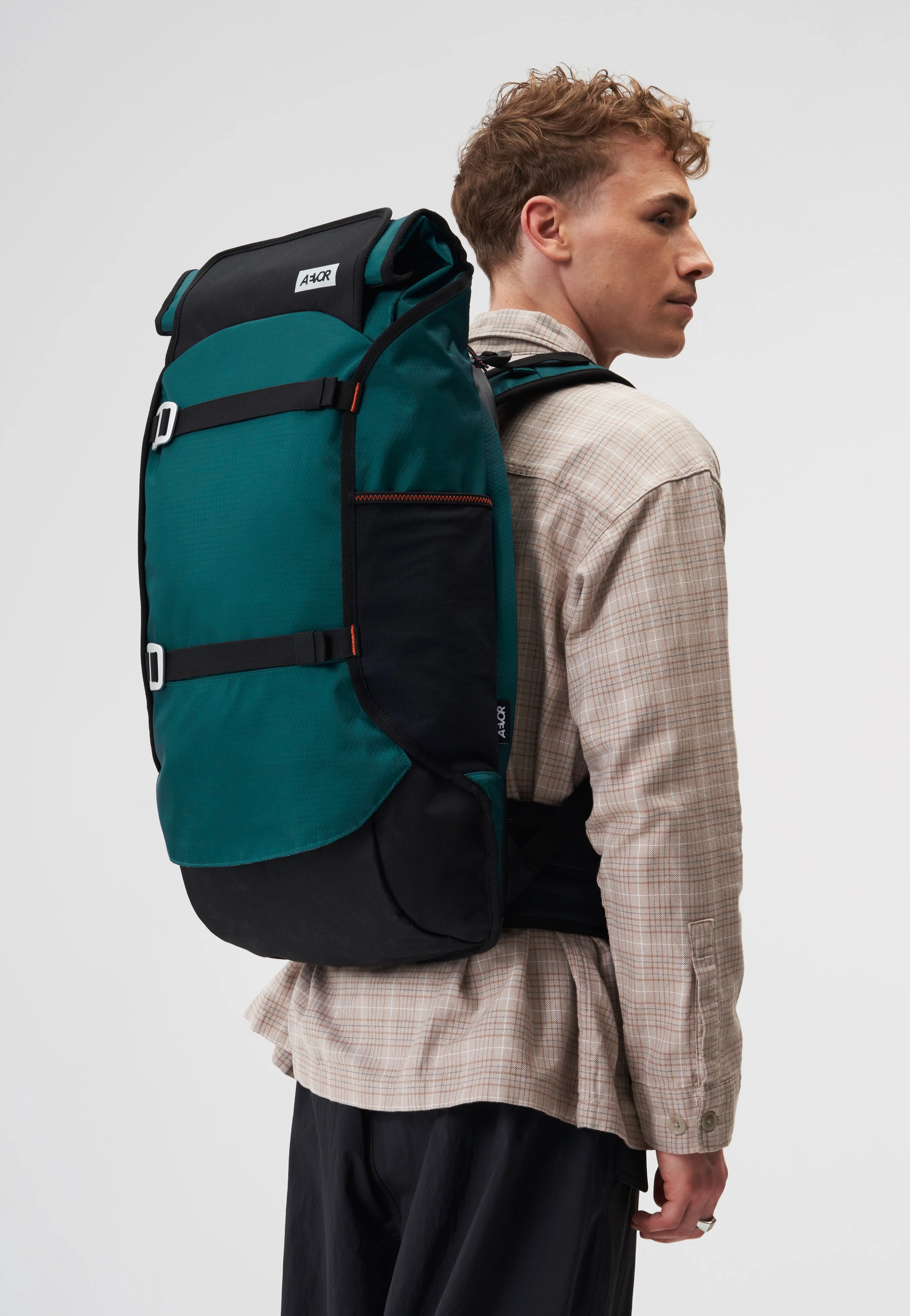 Travel Pack Proof Evergreen - Reiserucksack - Image 9