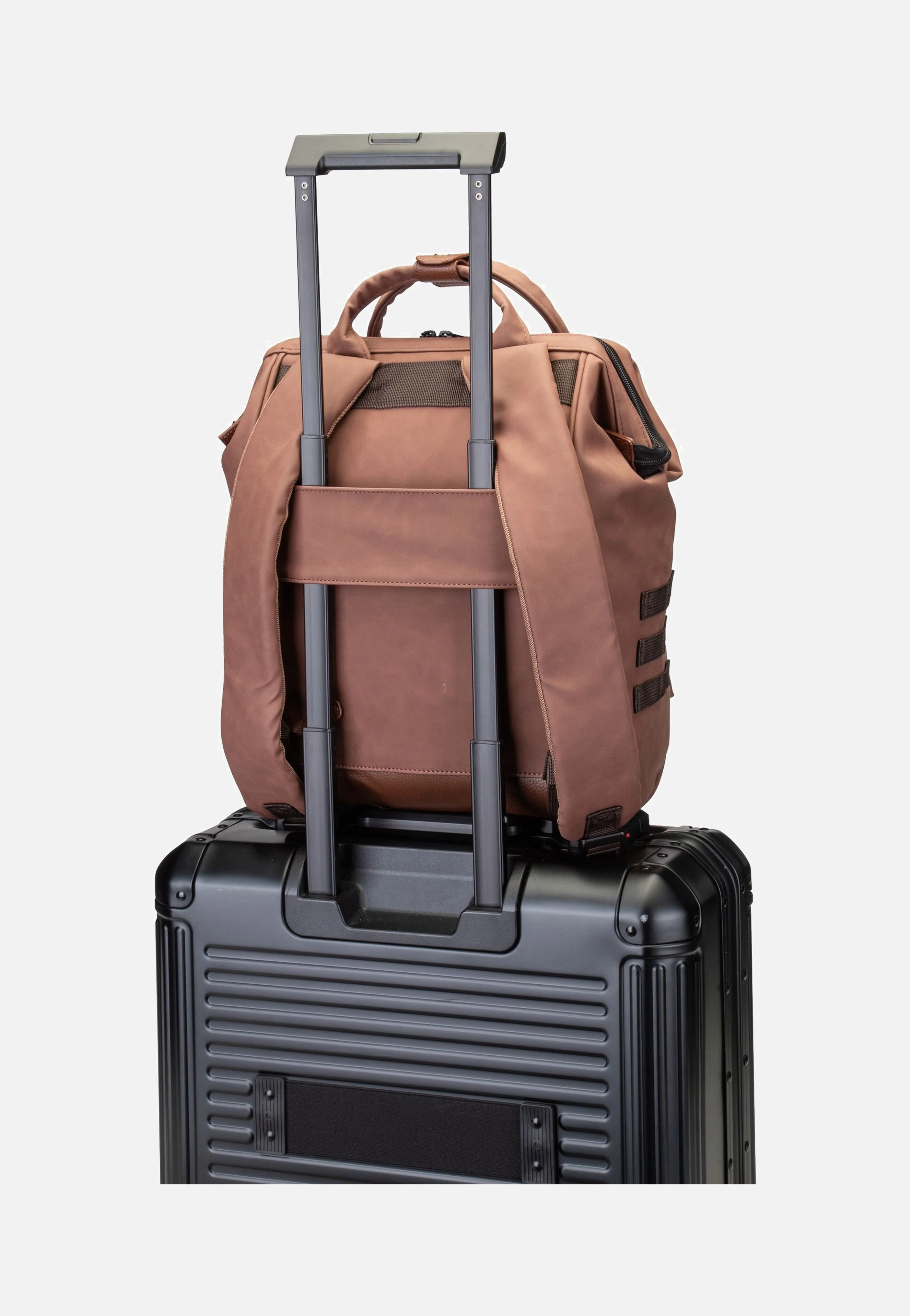 Adventurer Vegan Nubuck Medium Carcassonne - Rucksack - Image 7
