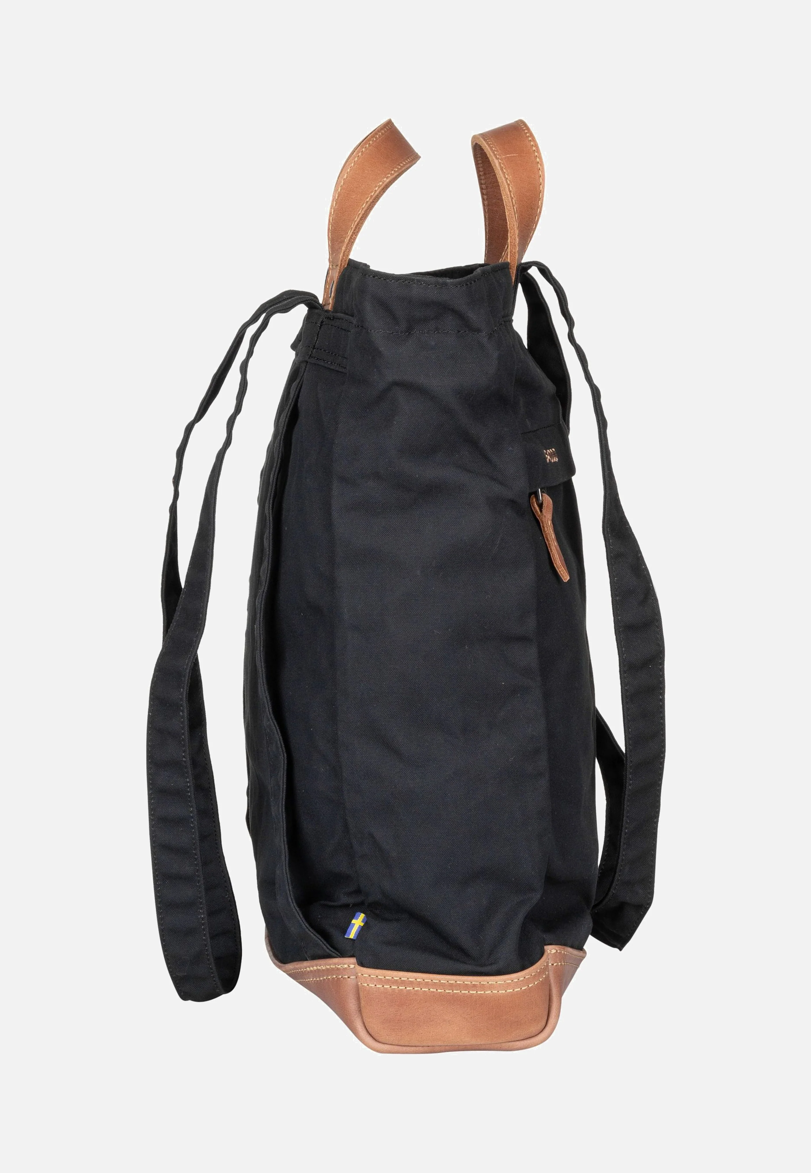 Totepack No.2 Black - Rucksack - Image 4