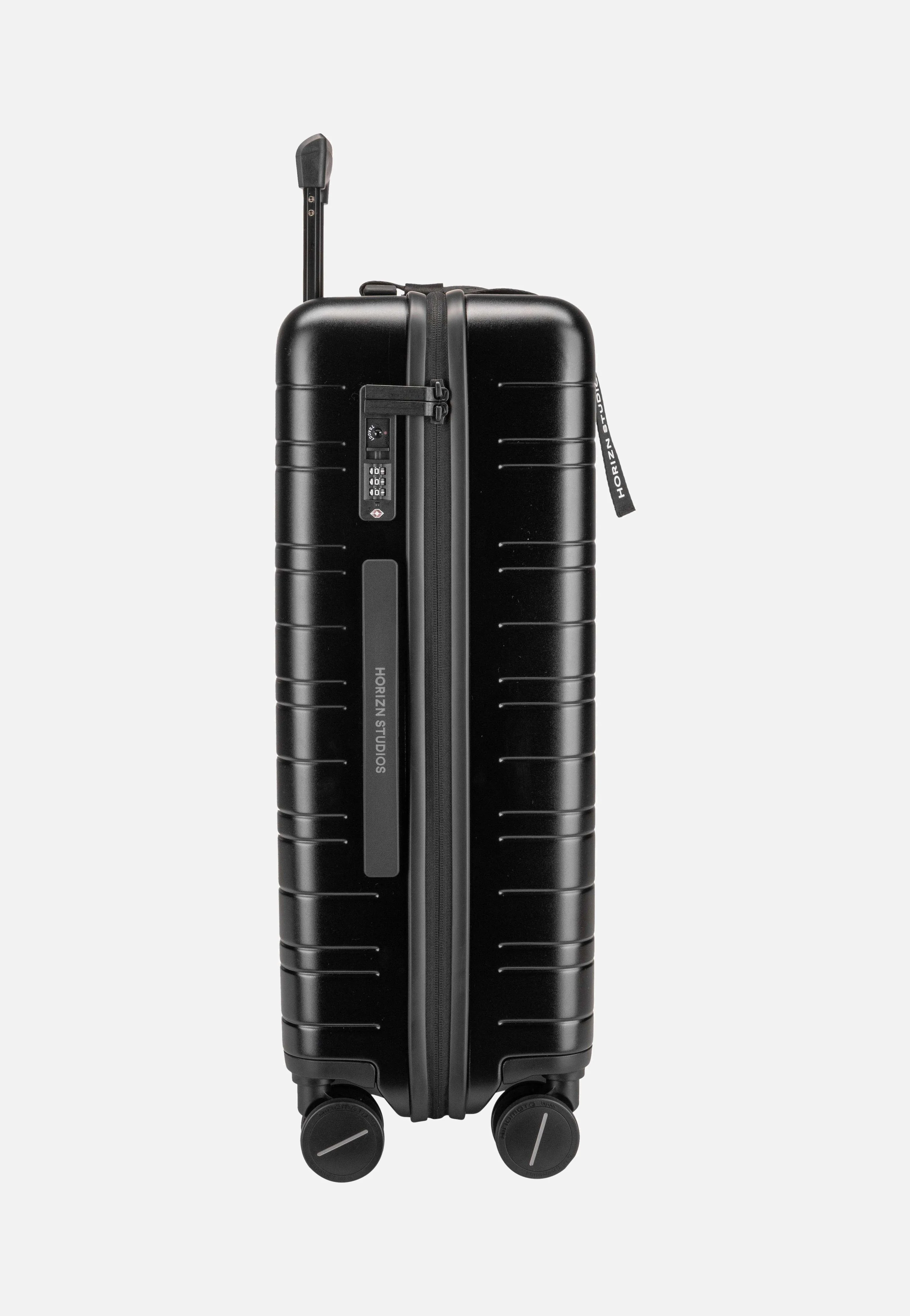 H6 Essential Check-In Luggage All Black - Koffer - Image 5