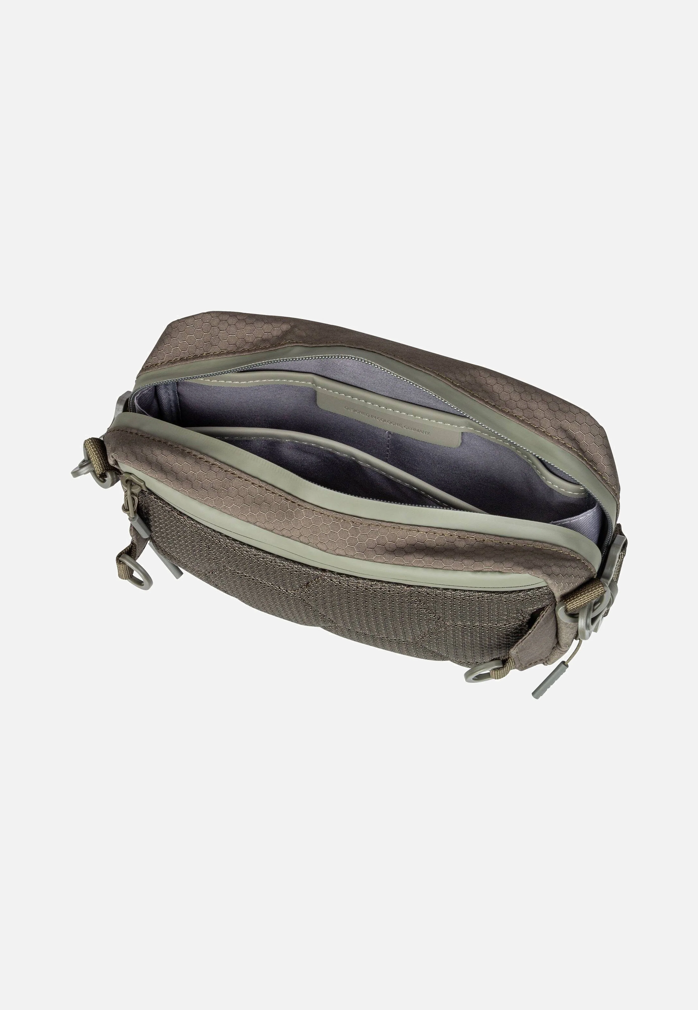 Banff Chestbag Forest Green - Crossbody Bag - Image 4