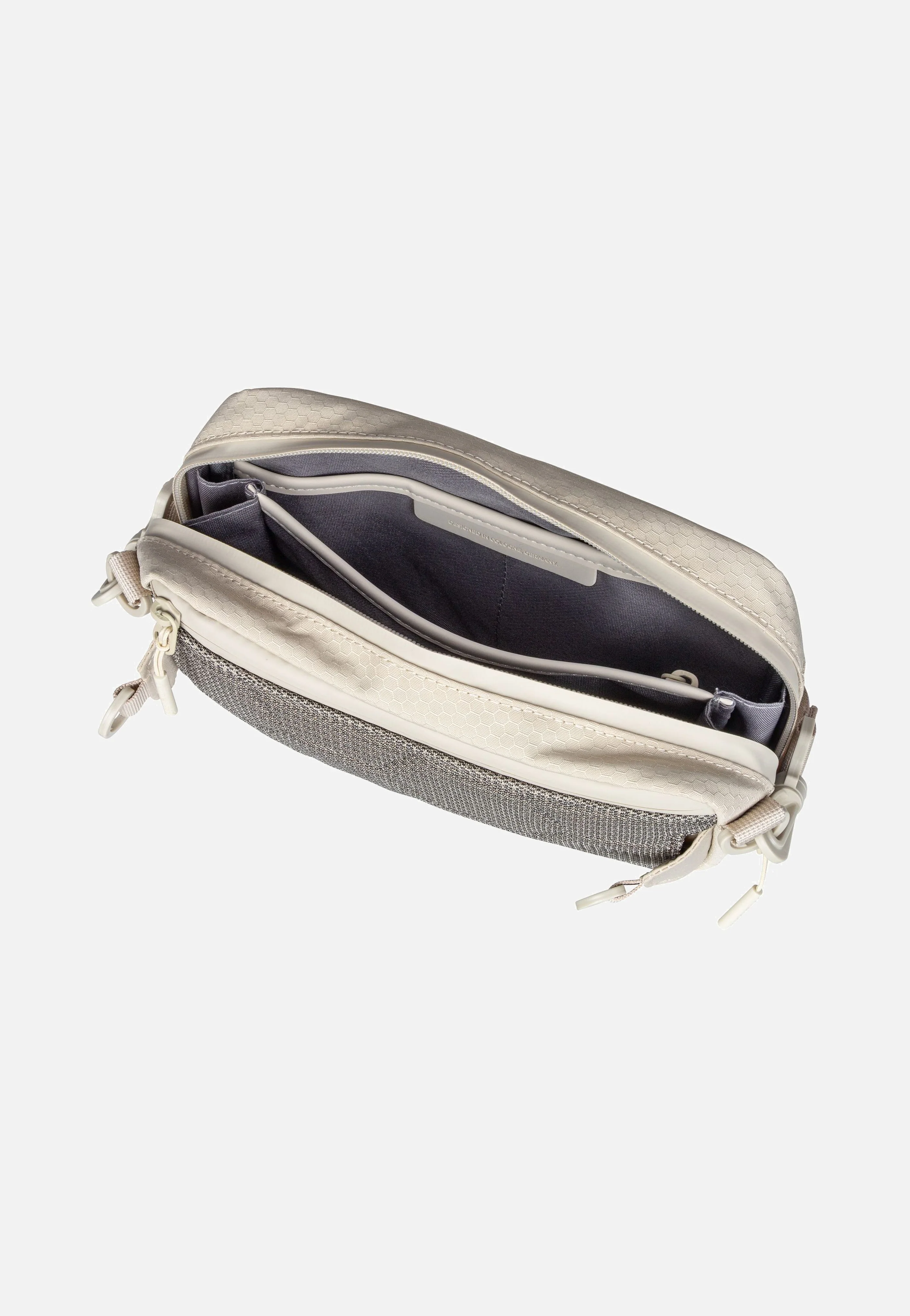 Banff Chestbag Sandstone - Crossbody Bag - Image 4
