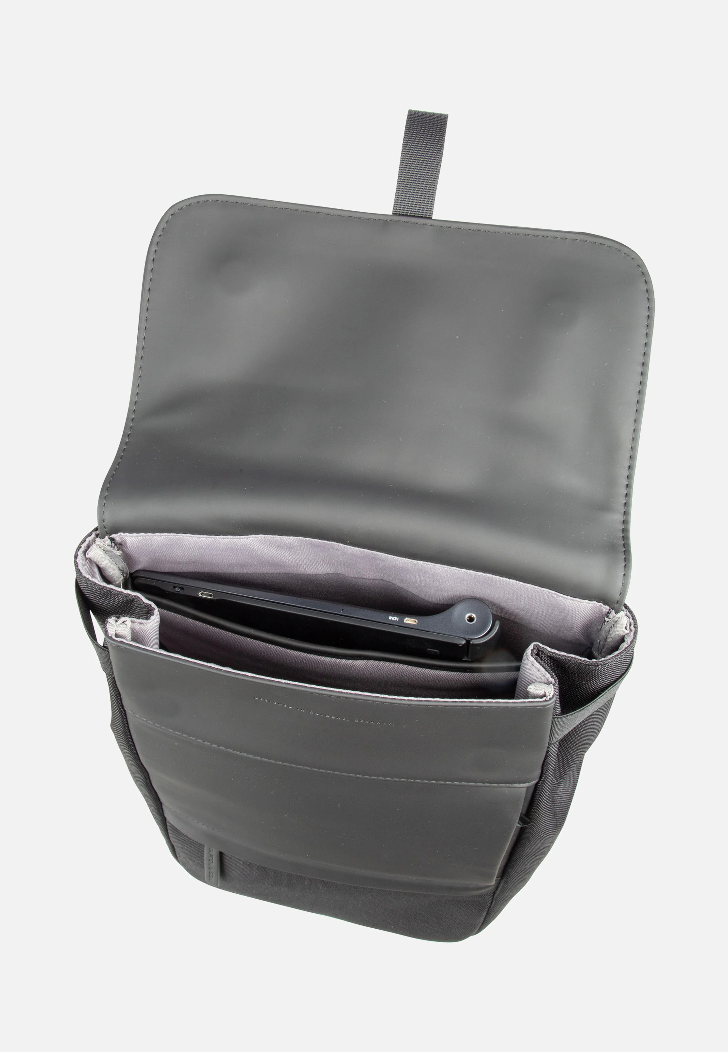 Fyn Small All Black - Rucksack - Image 5