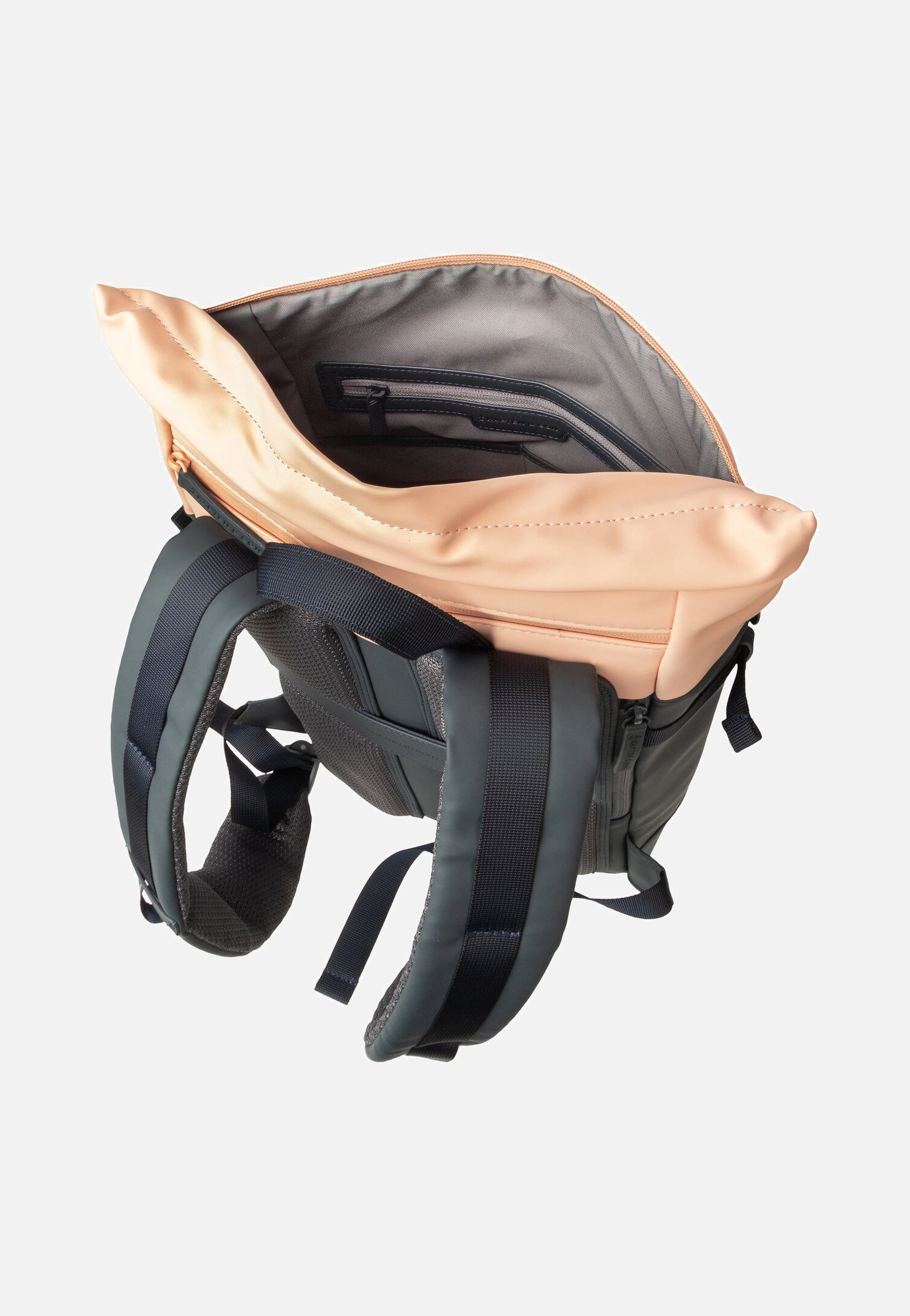 Helsinki Navy Blush - Rucksack - Image 4