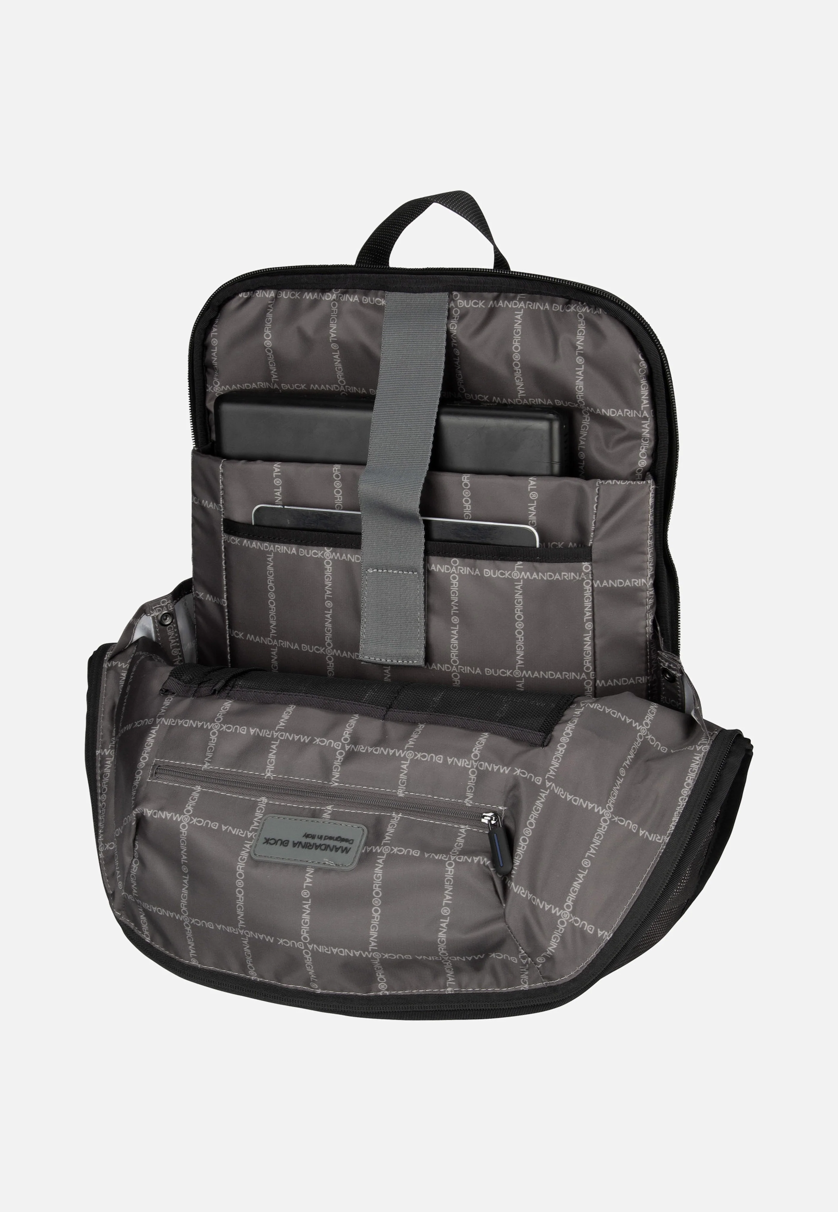 District KPT11 Black Ink - Rucksack - Image 4