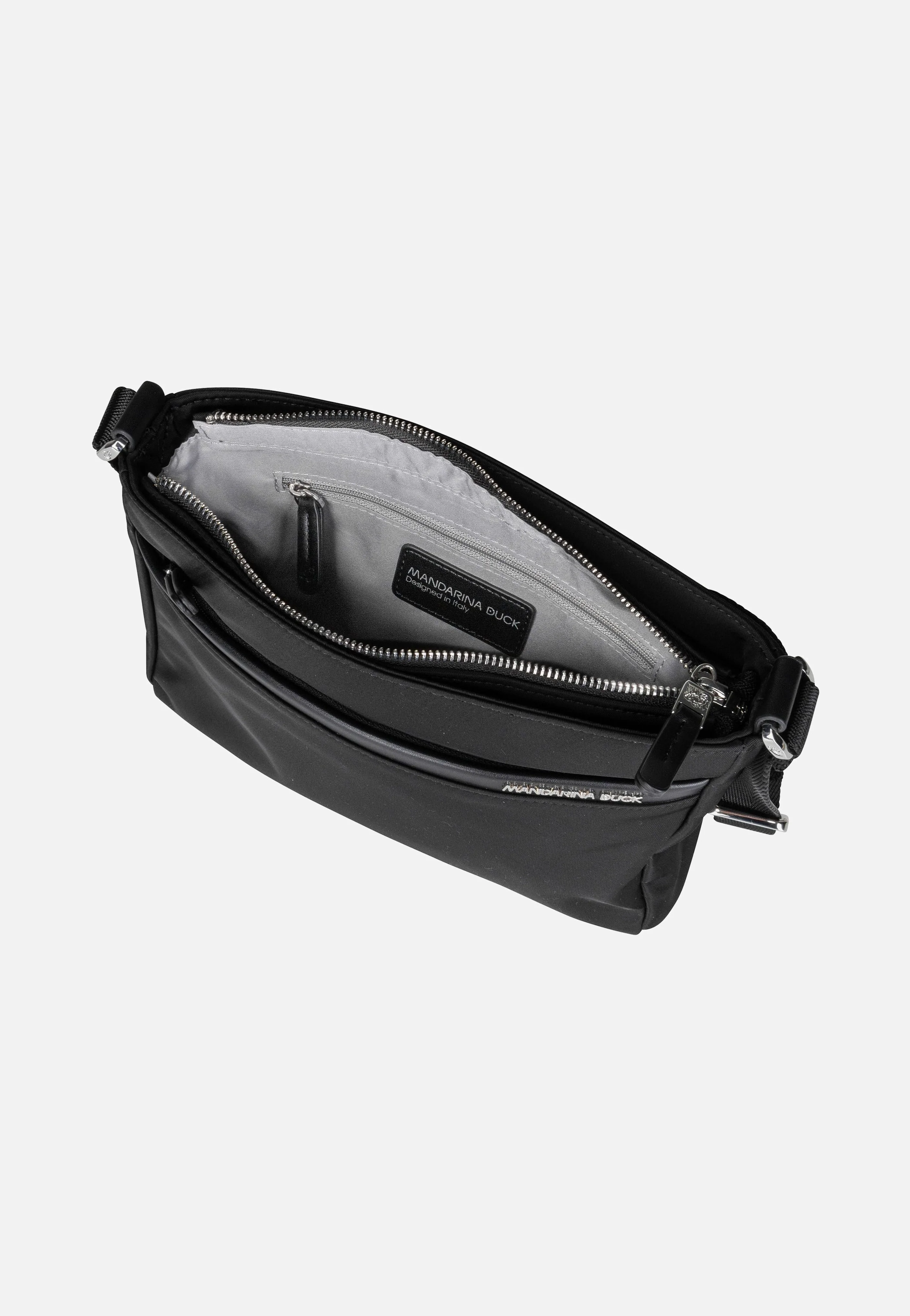 Hunter Small VCT30 Black - Crossbody Bag - Image 4