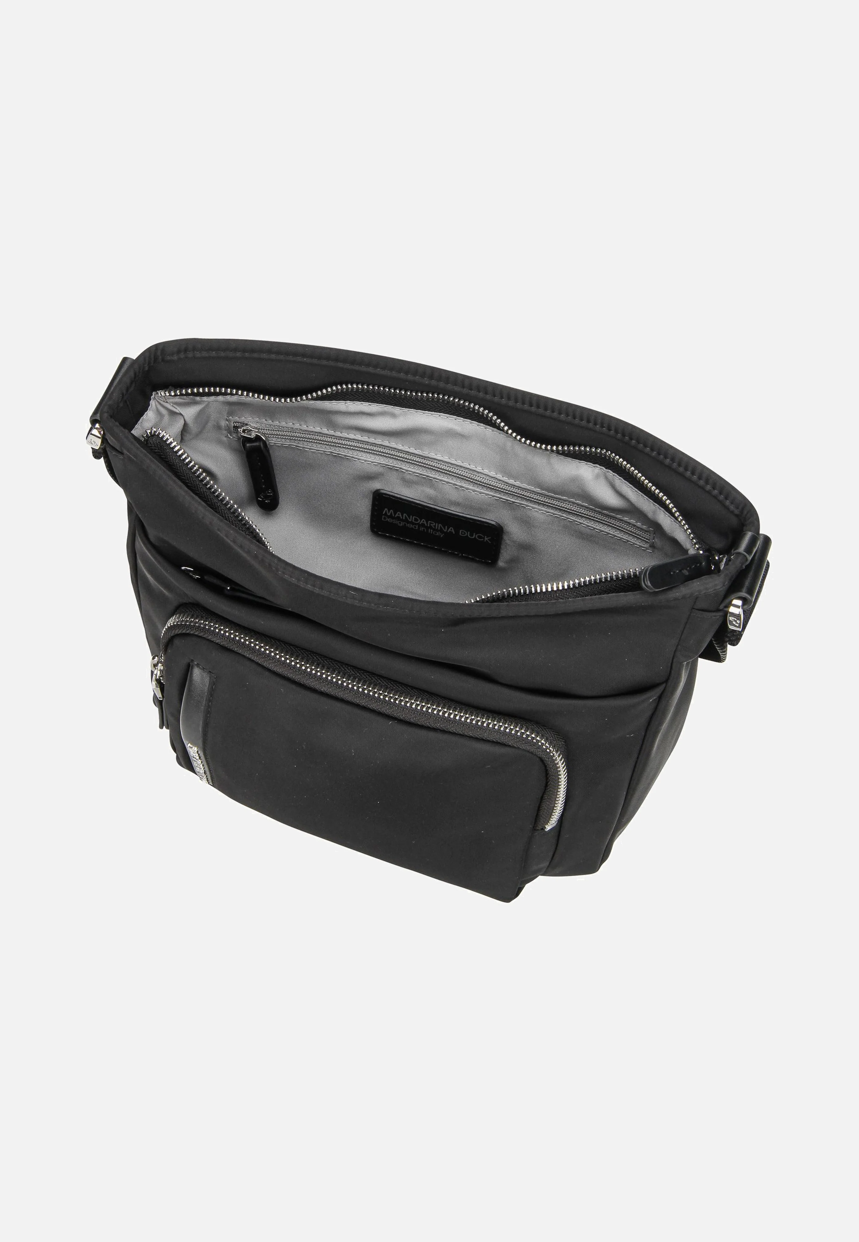 Hunter VCT45 Black - Crossbody Bag - Image 4