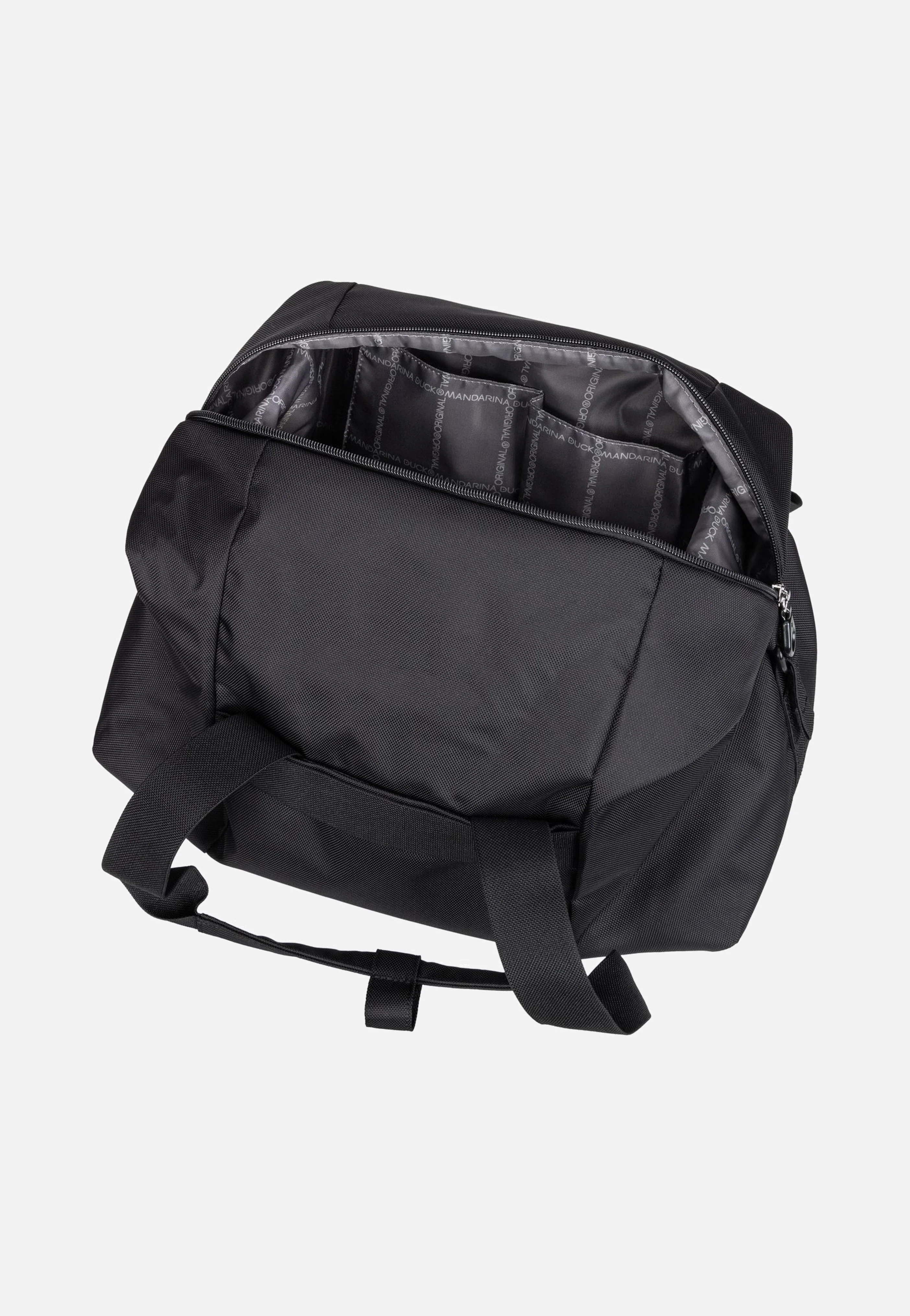 MD20 Duffle QMB01 Black - Weekender - Image 4
