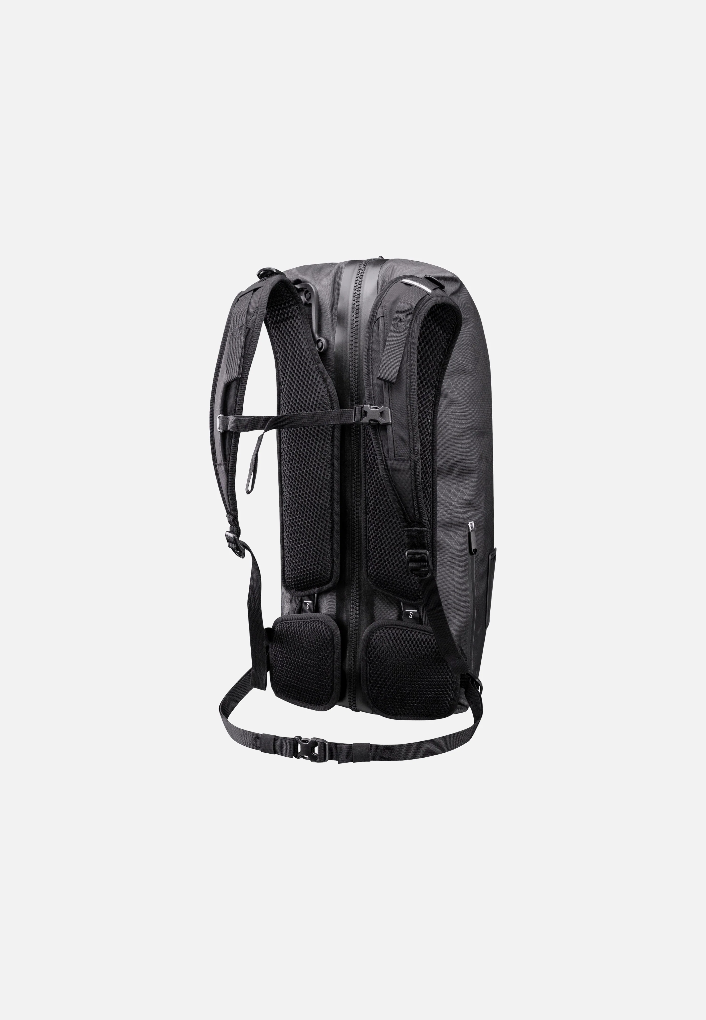 Atrack Metrosphere 34 Black Embossed - Reiserucksack - Image 3