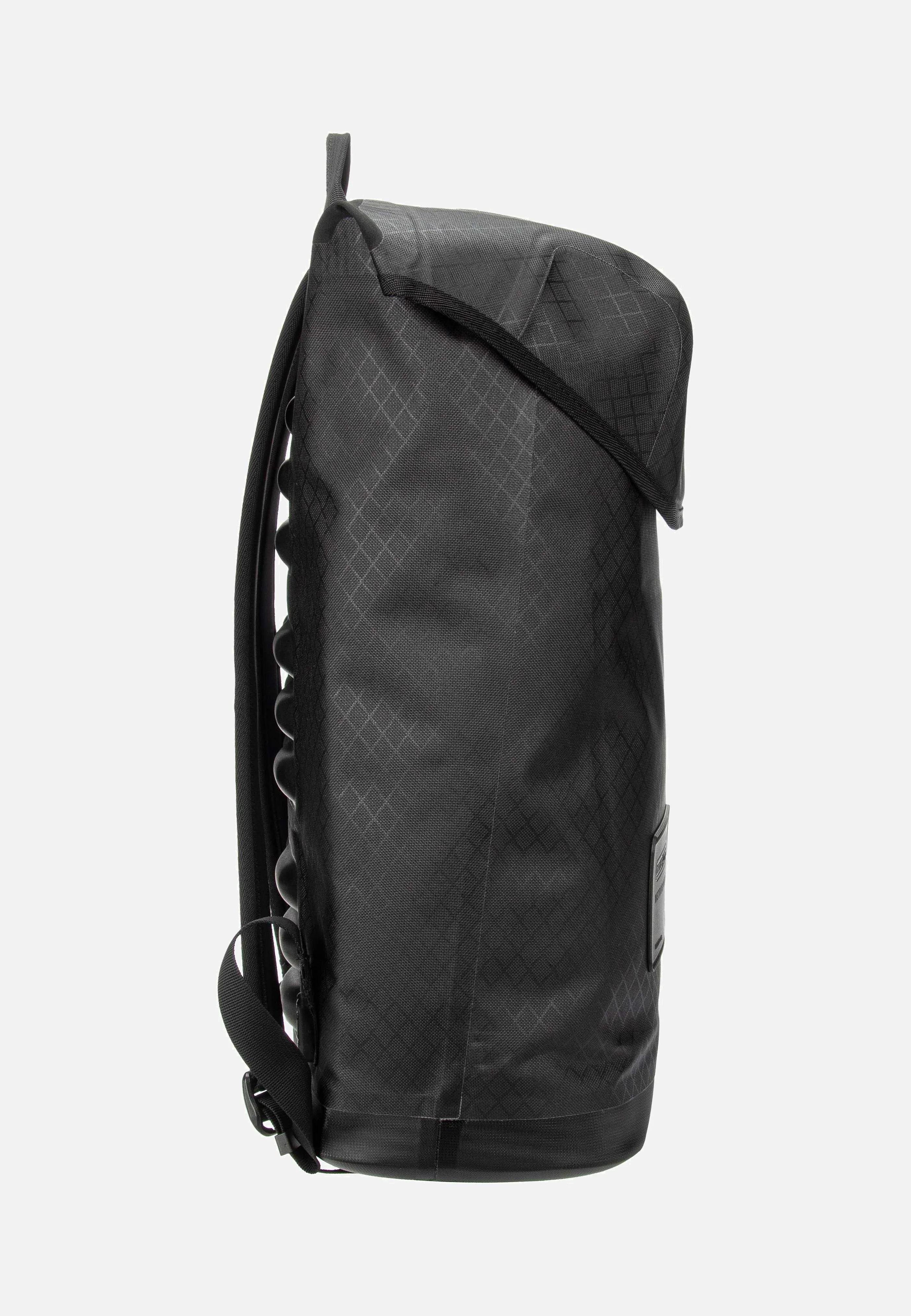 Soulo Metrosphere Black Embossed - Rucksack - Image 4
