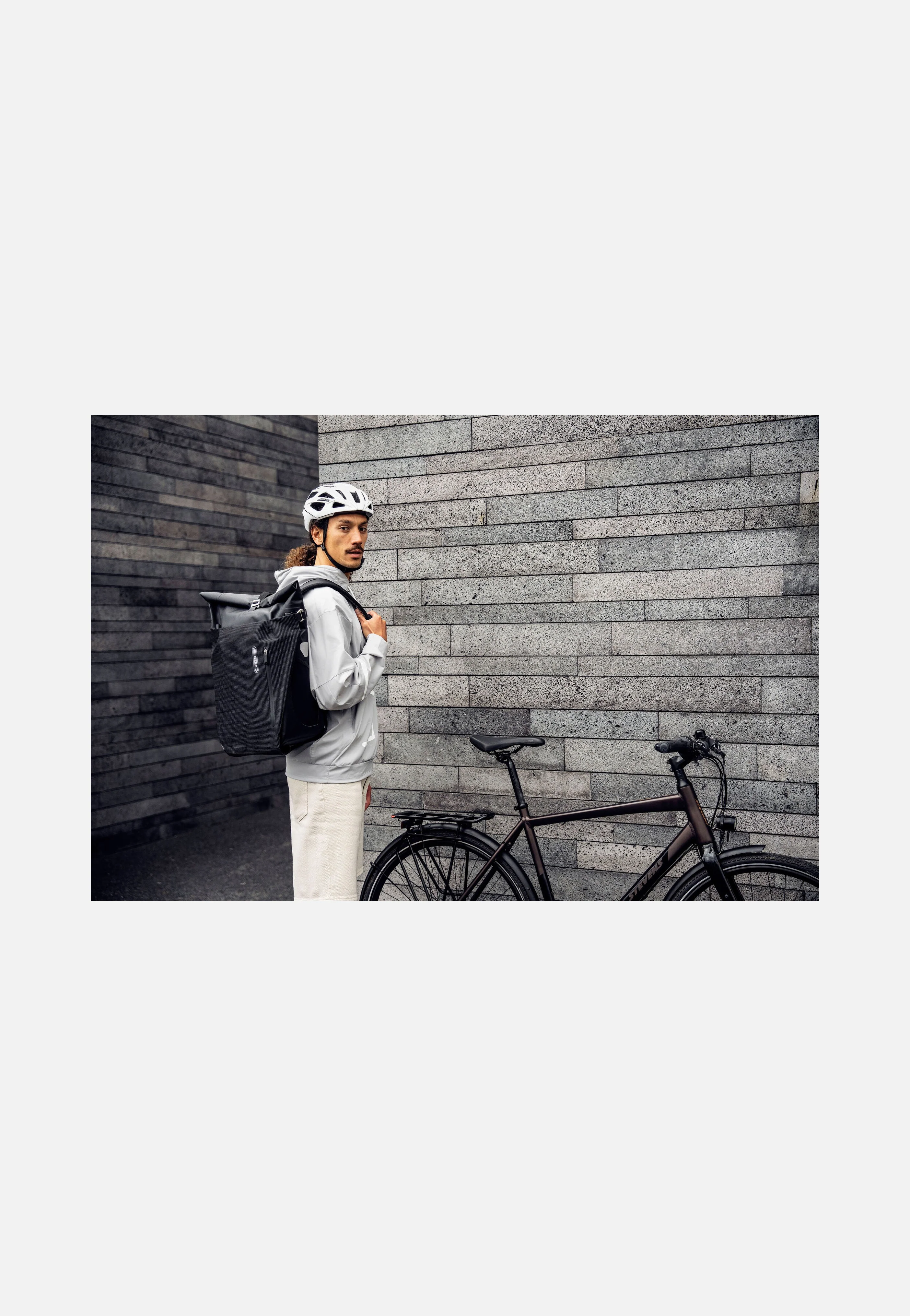 Vario PS High Visibility Schwarz - Tasche - Image 9