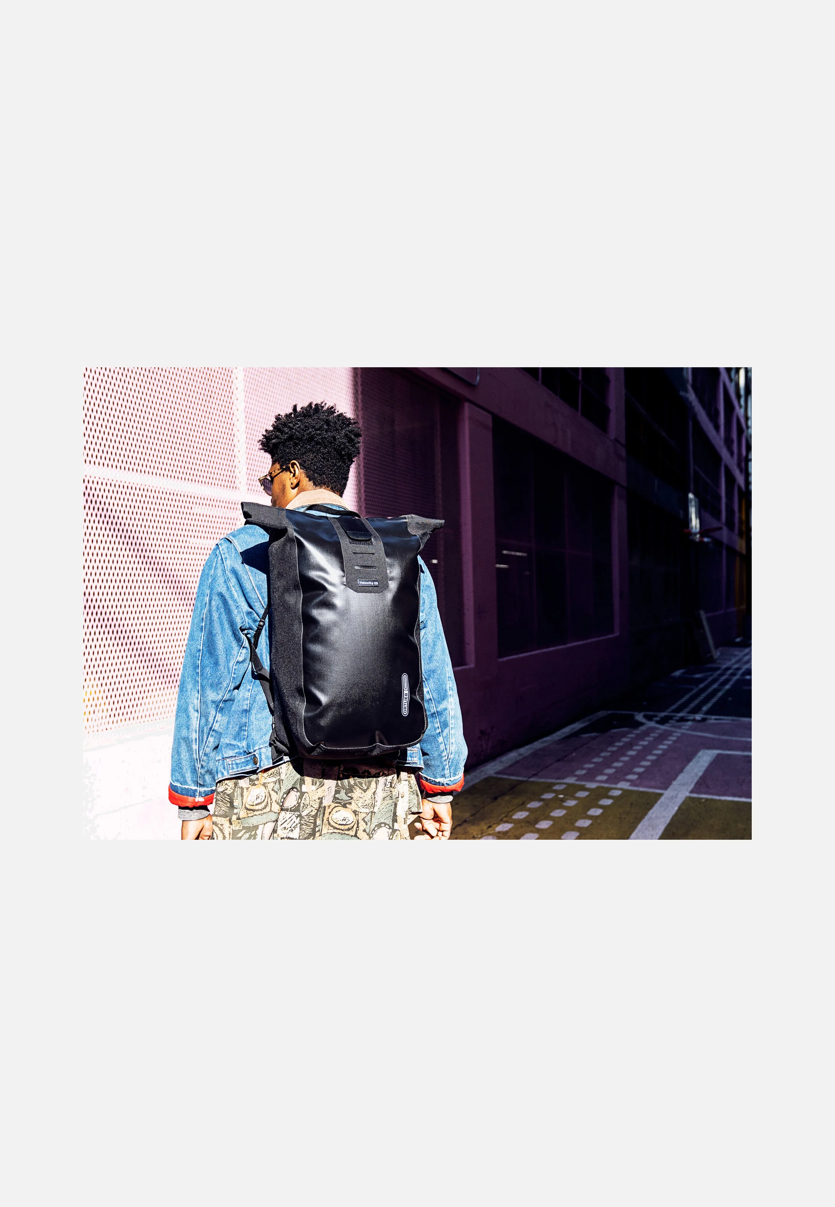 Velocity 23L Schwarz - Rolltop Rucksack - Image 7