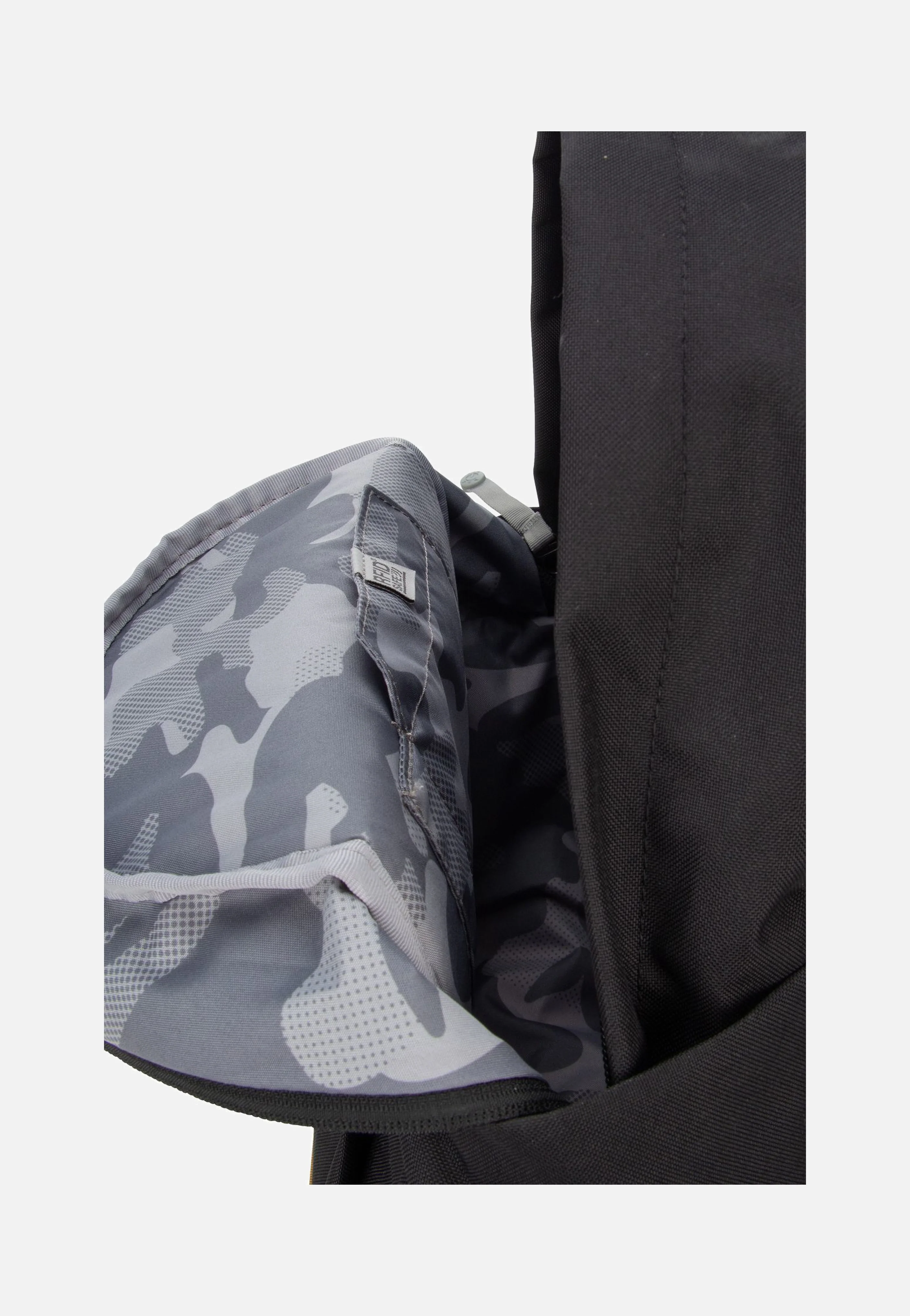 GO 15L Jet Black - Rucksack - Image 10