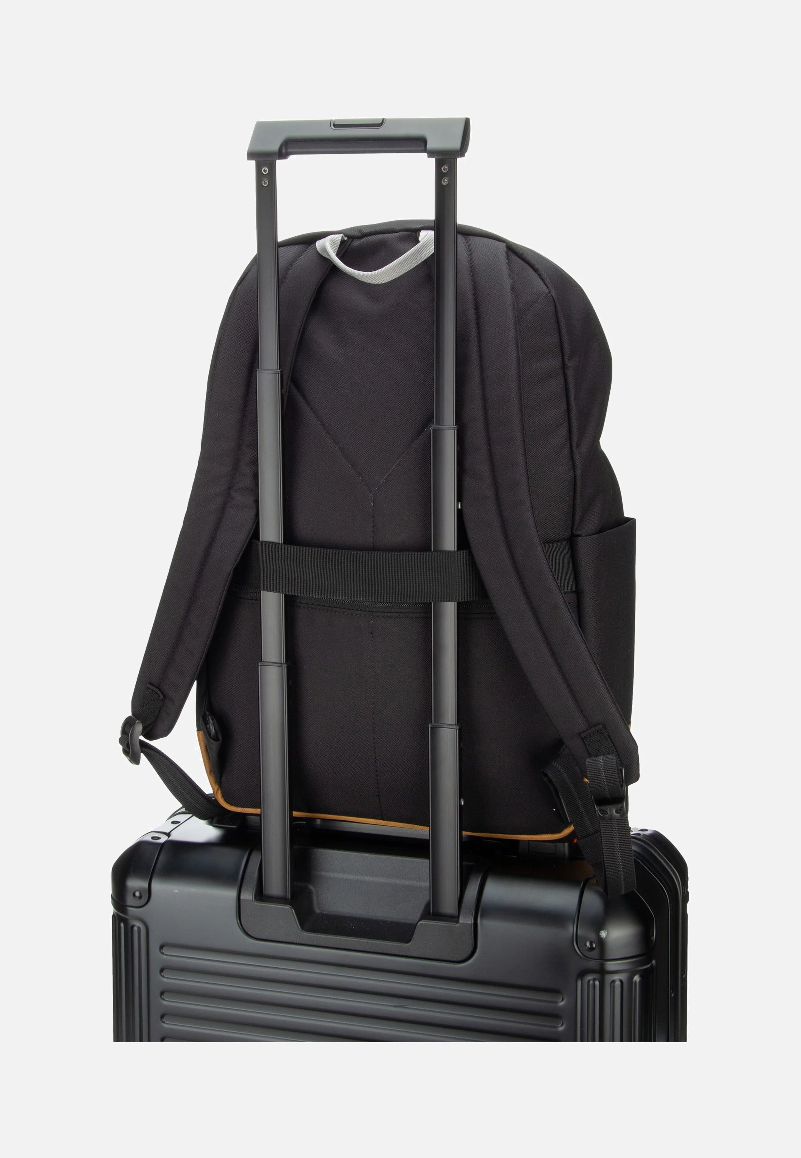 GO 25L Jet Black - Rucksack - Image 7