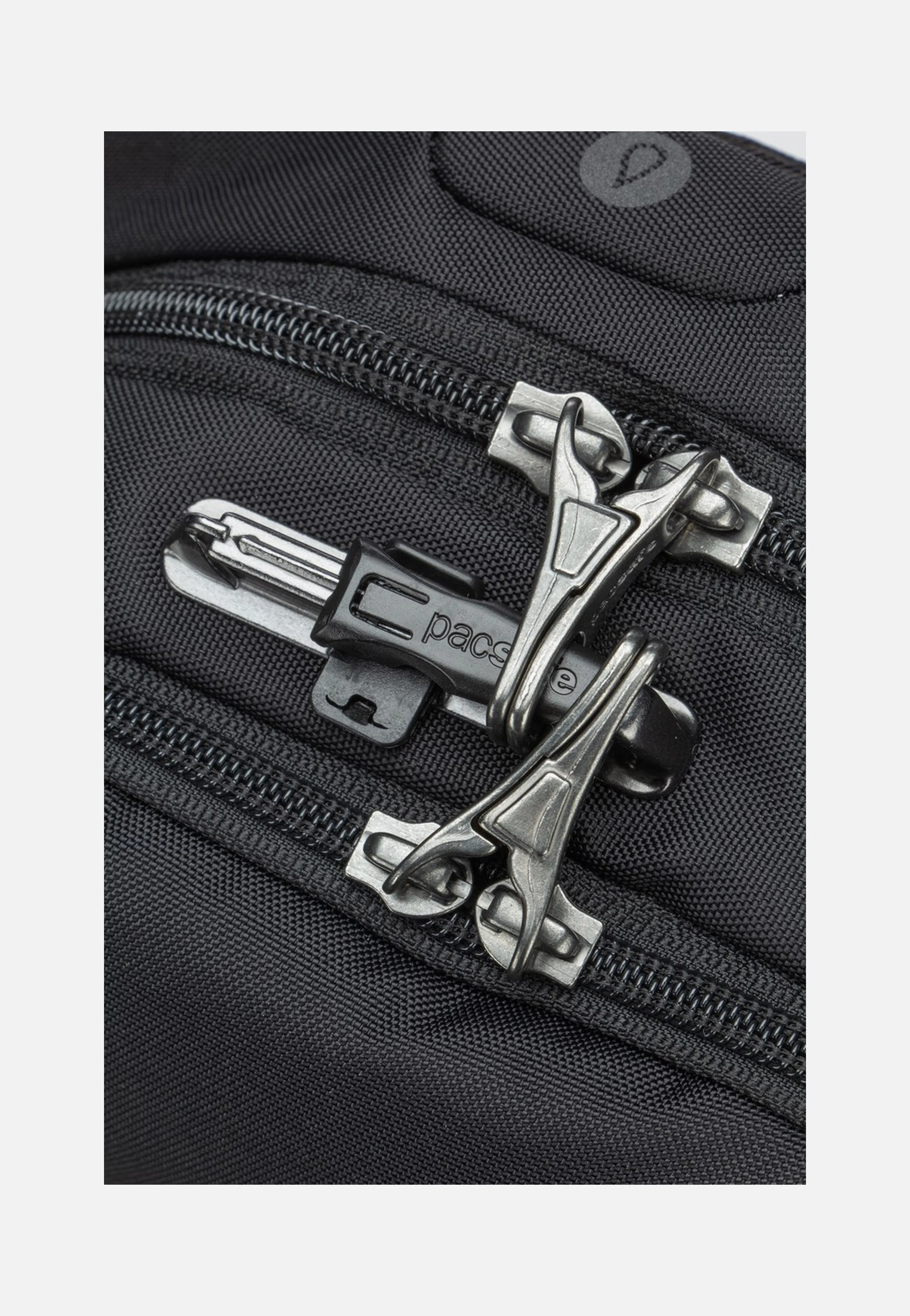 V12L Tech Black - Rucksack - Image 5