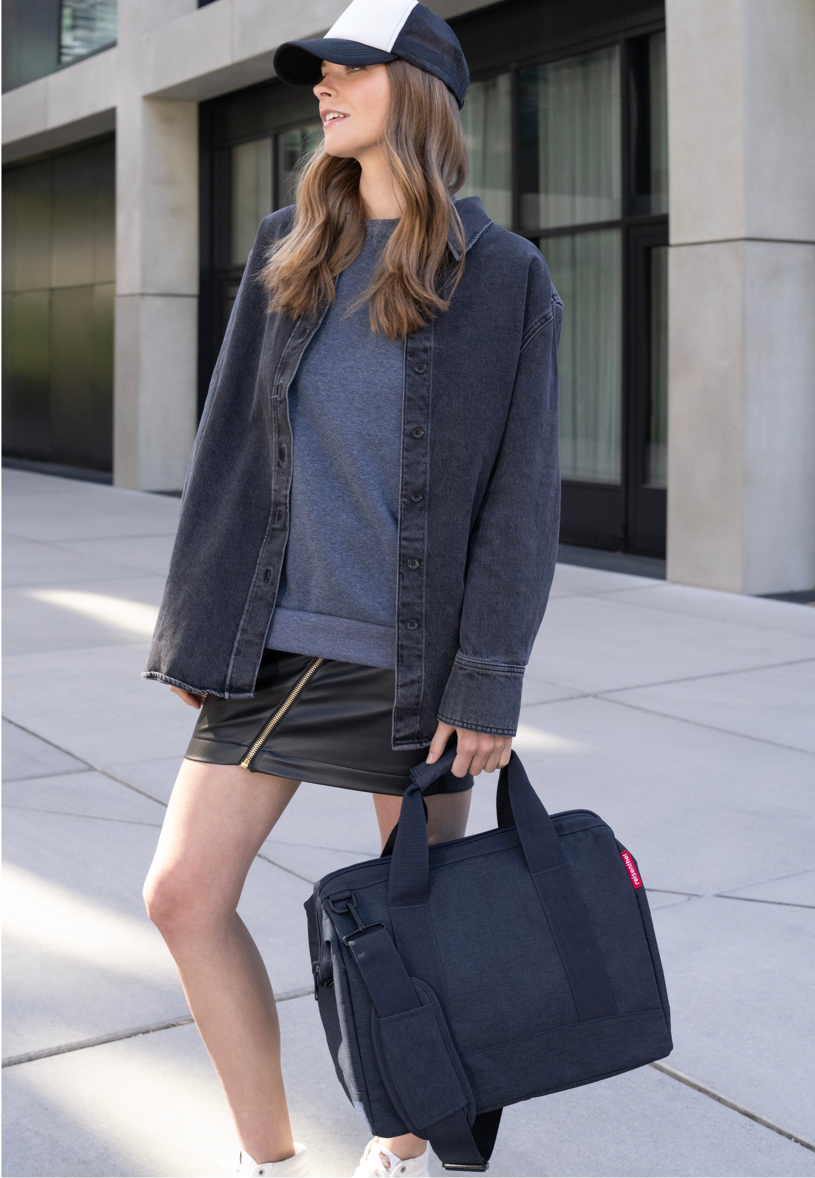 Allrounder M Twist Navy - Dufflebag - Image 5