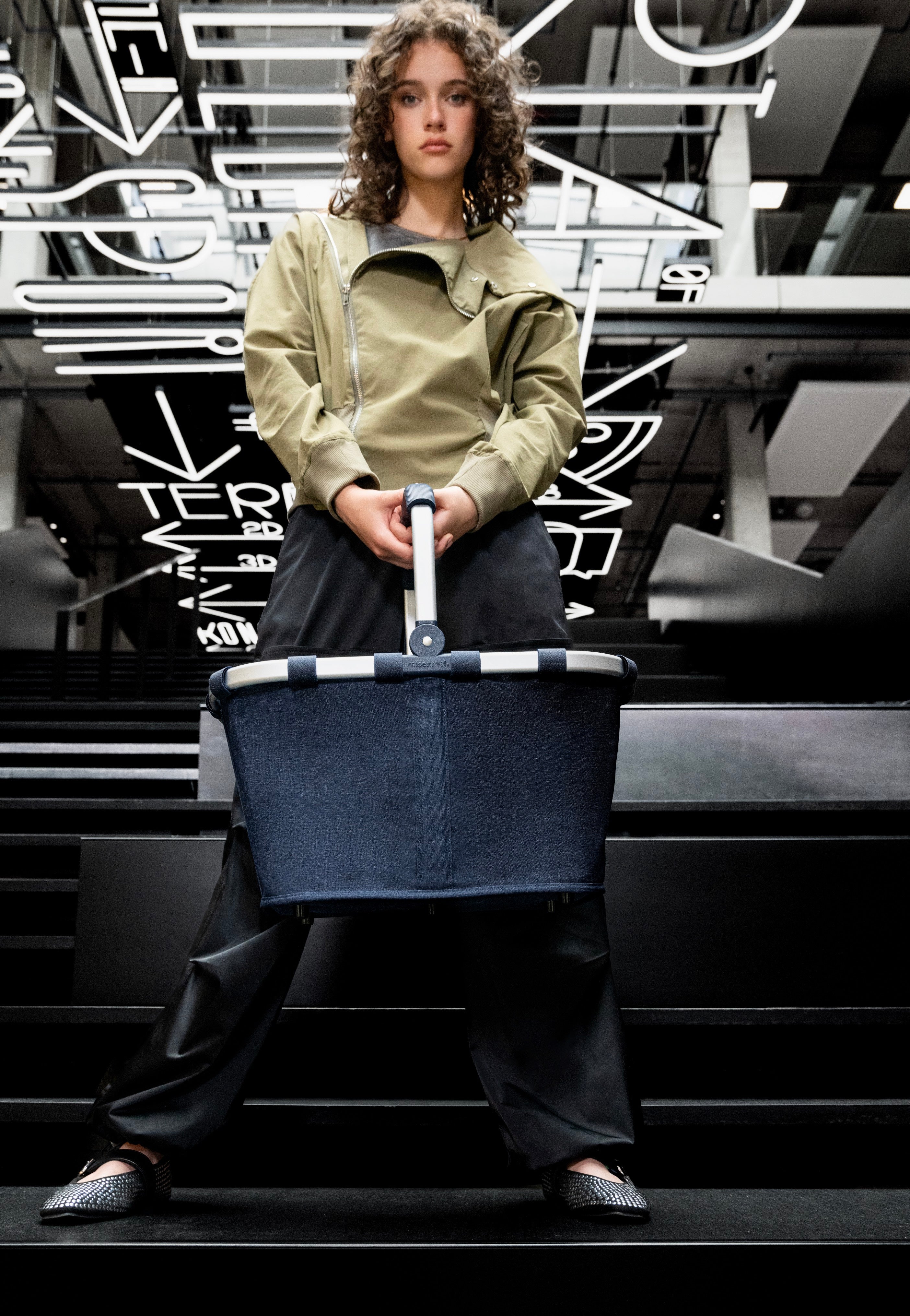 Carrybag Frame Twist Navy - Einkaufskorb - Image 6