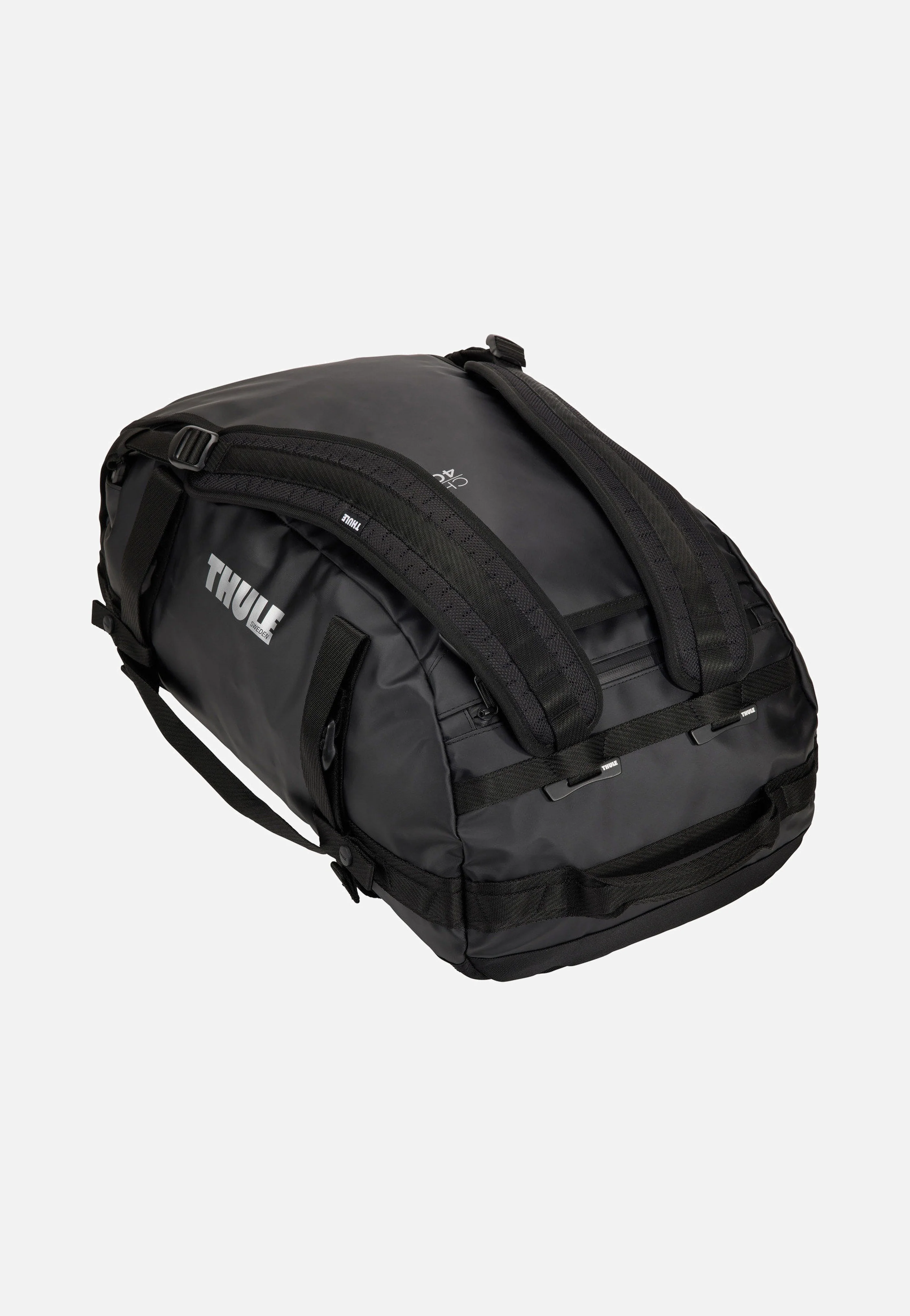 Chasm 40L Black - Dufflebag - Image 6