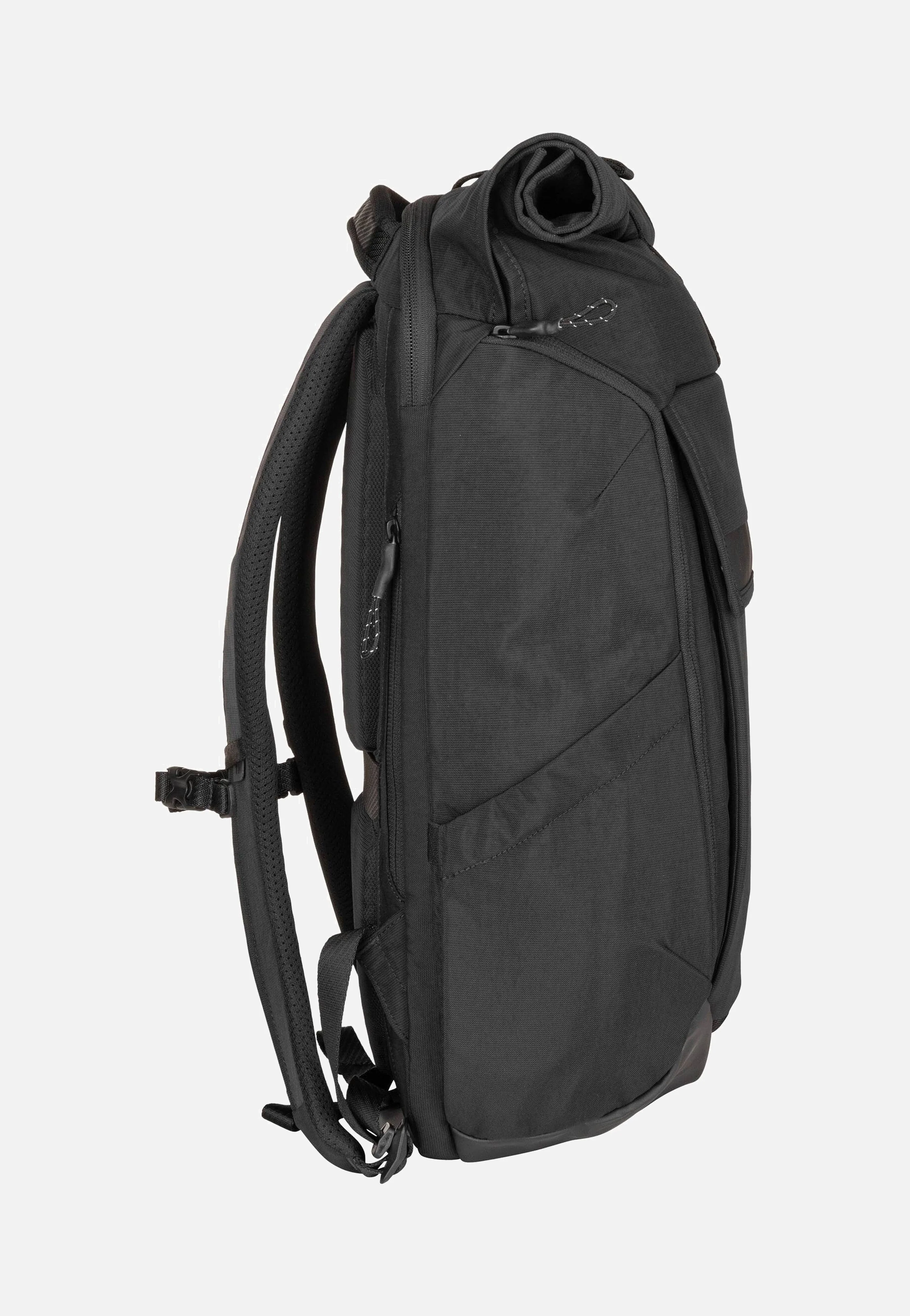 Paramount 3 24L Black - Rolltop Rucksack - Image 4