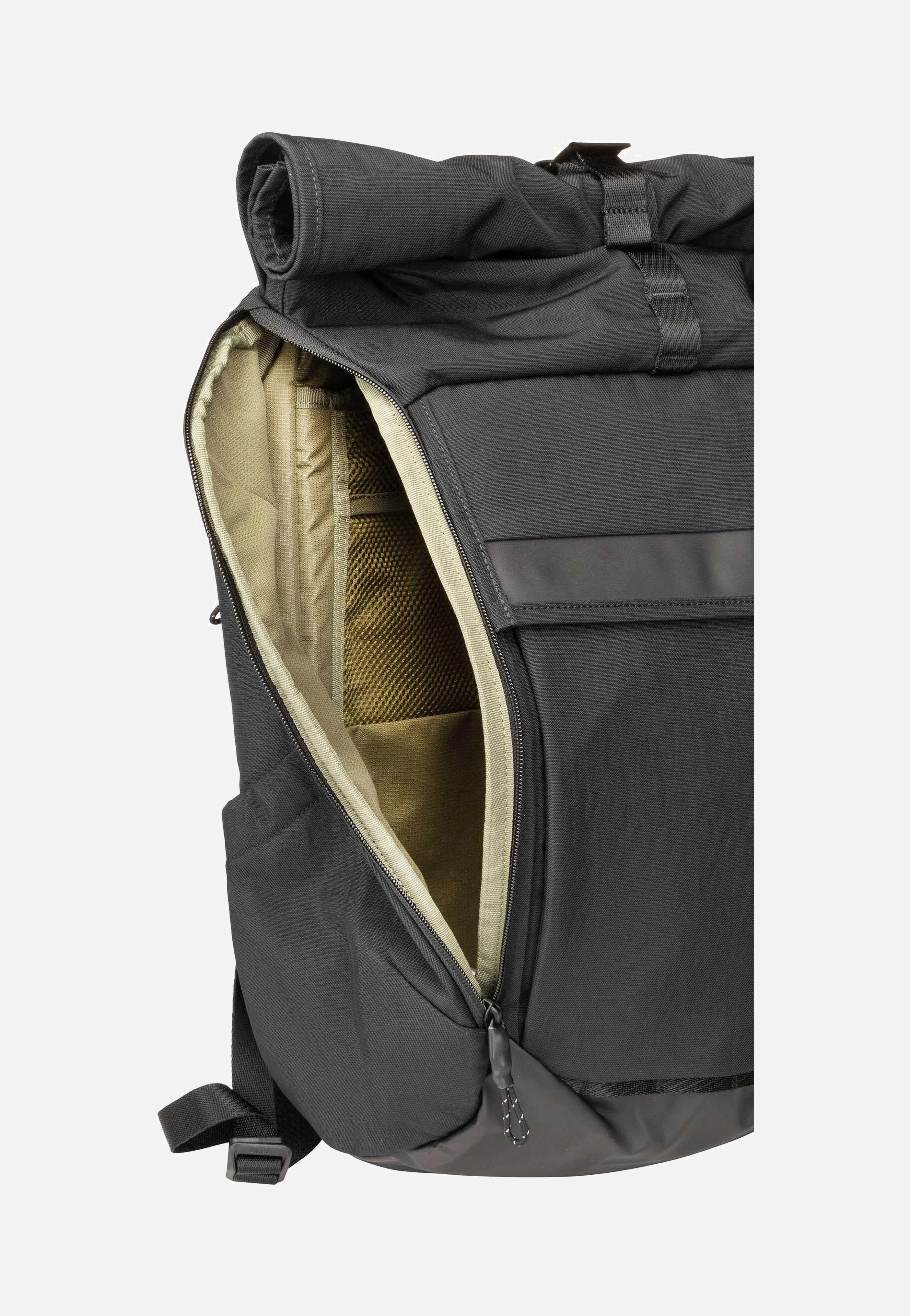 Paramount 3 24L Black - Rolltop Rucksack - Image 6