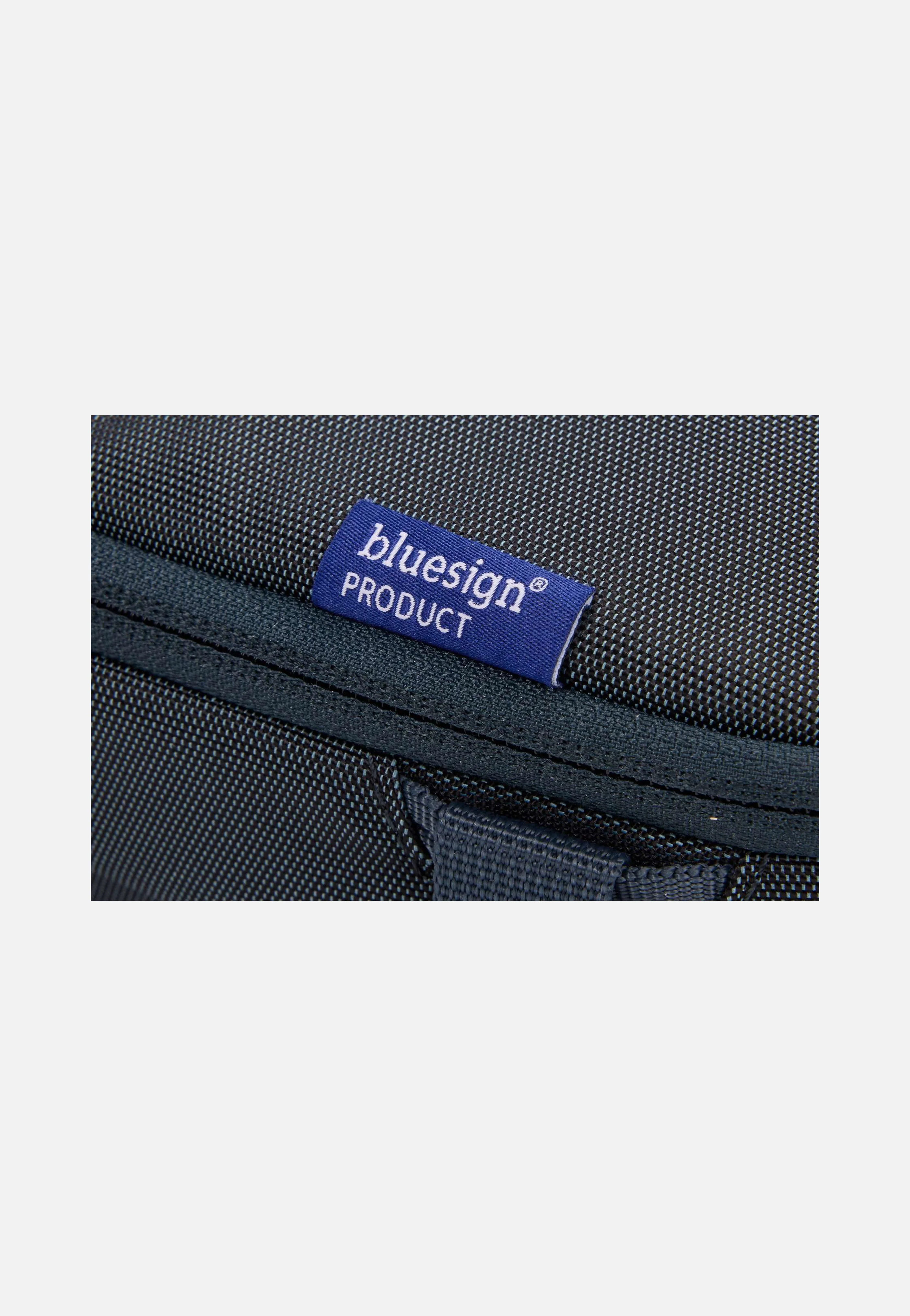 Subterra 2 5L Dark Slate - Crossbody Bag - Image 6