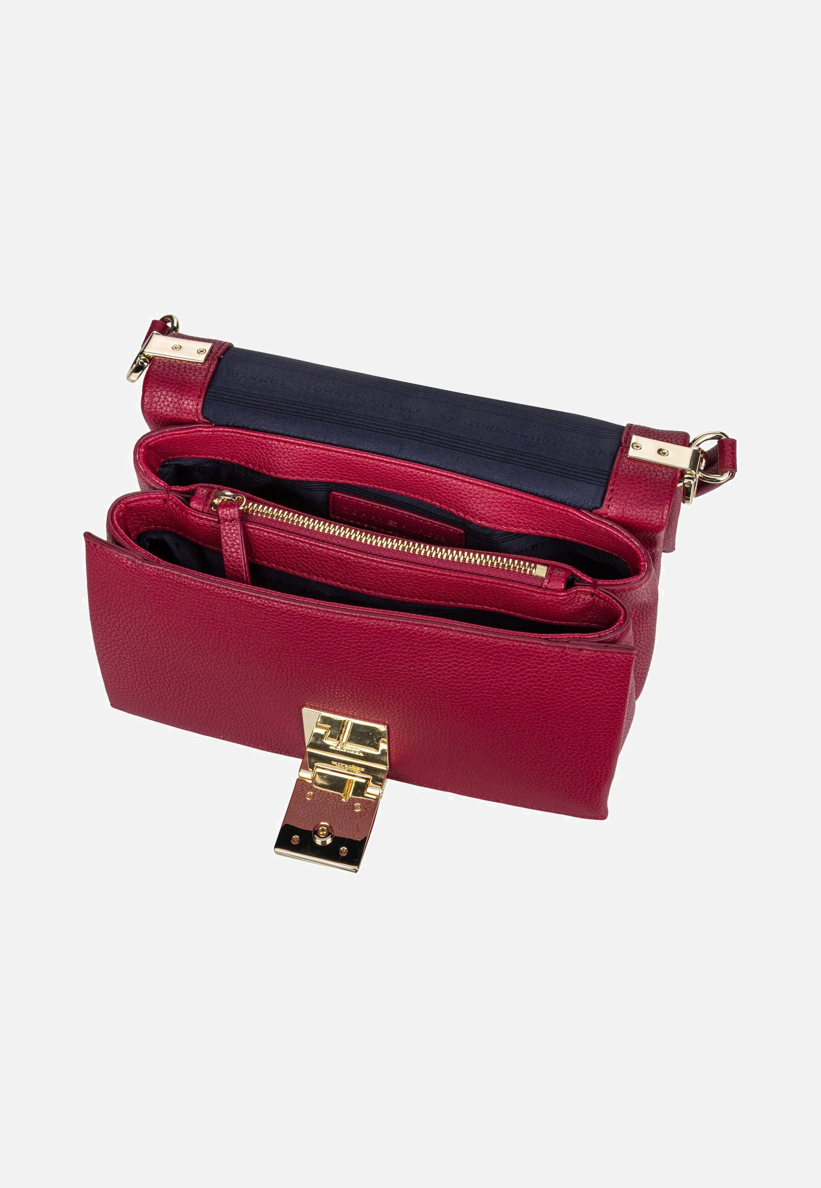 TH Her Medium 17216 SP25 Rouge - Umhängetasche - Image 3