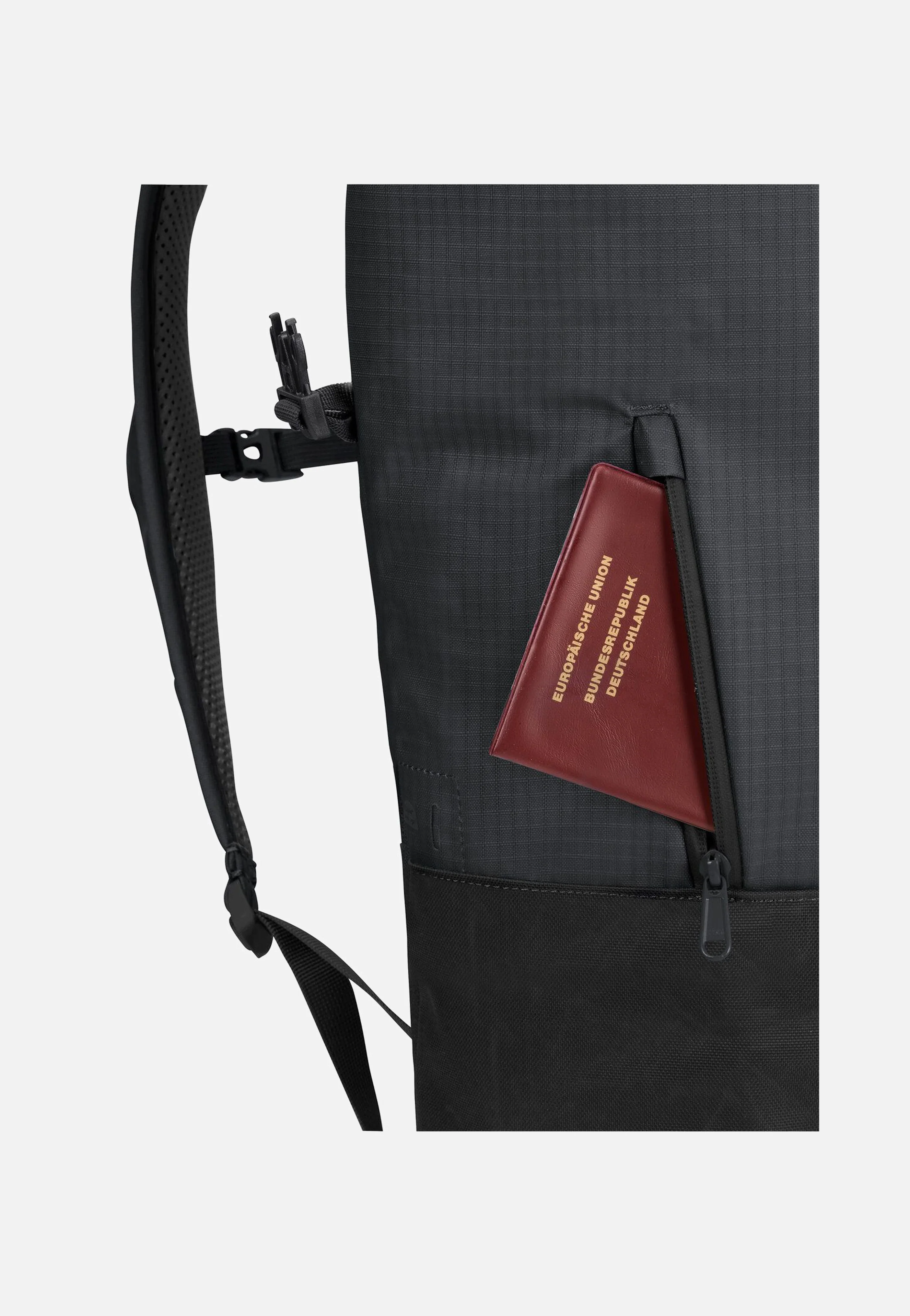 CityGo 18 Black - Rolltop Rucksack - Image 9