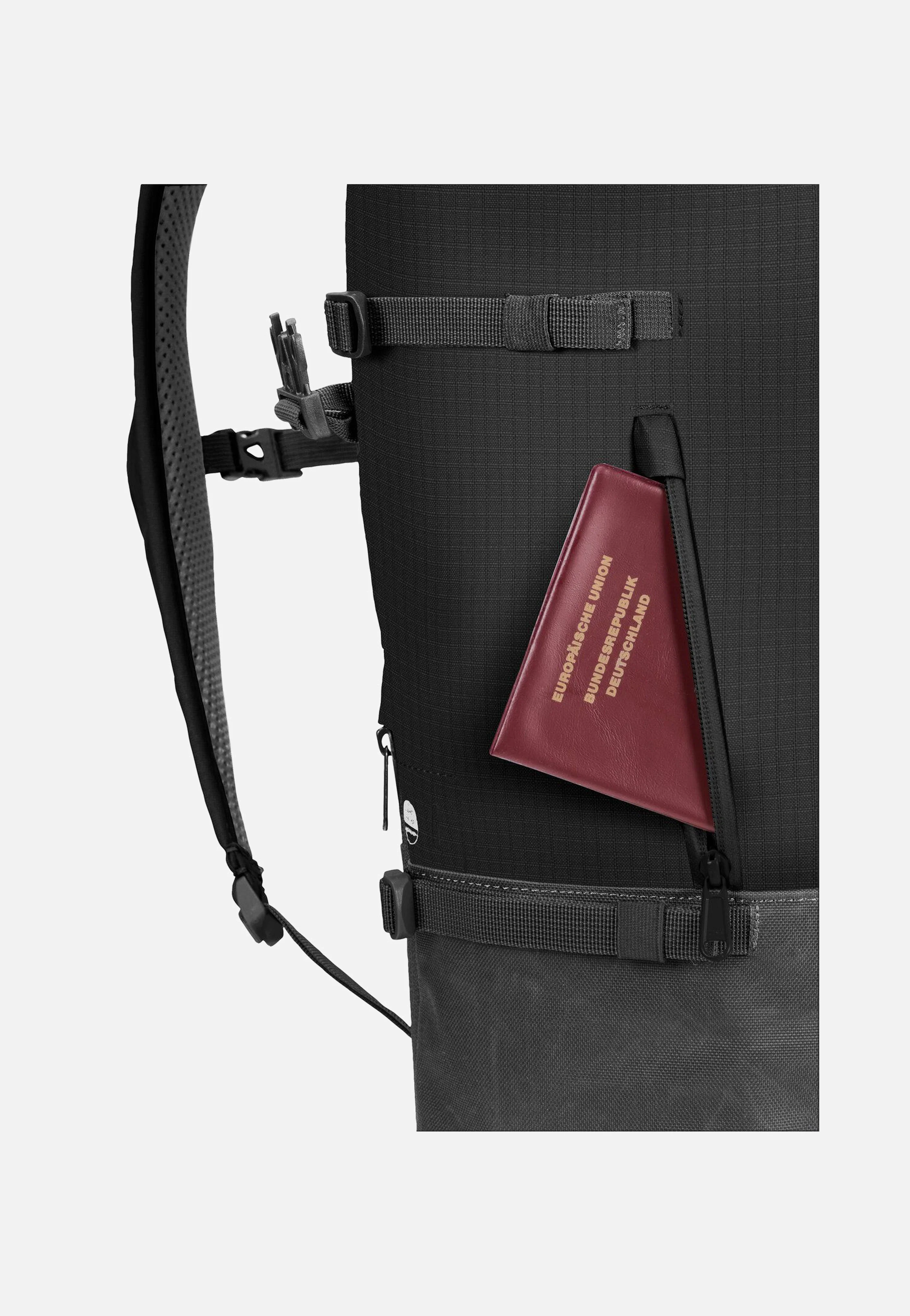 CityGo 23 II Black - Rolltop Rucksack - Image 10