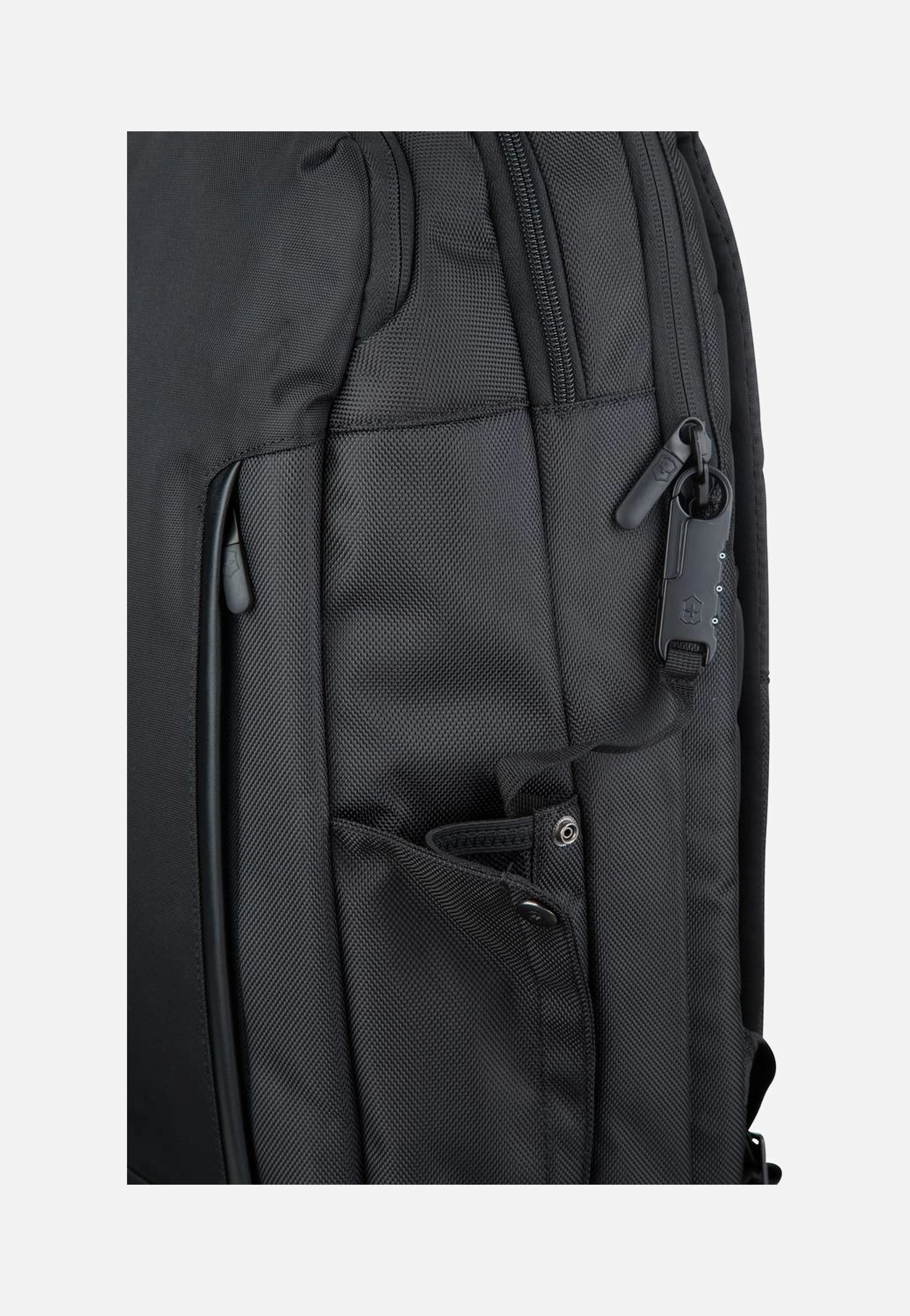Altmont Professional Deluxe Travel Laptop Black - Rucksack - Image 8